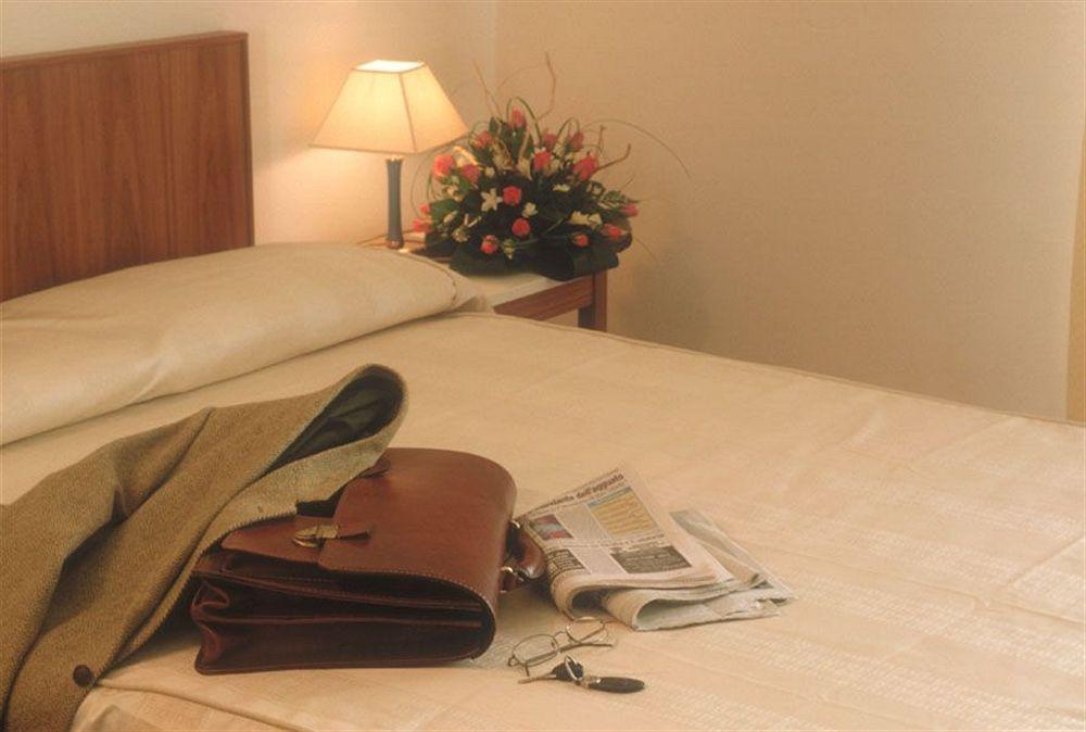 Europa Palace Hotel Мессіна Екстер'єр фото